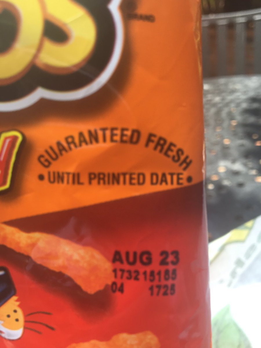 Arubee22's tweet photo. @ChesterCheetah my Cheetos had some black spots on them :/ #butIstillloveyou #help https://t.co/j34IvlQ60Z