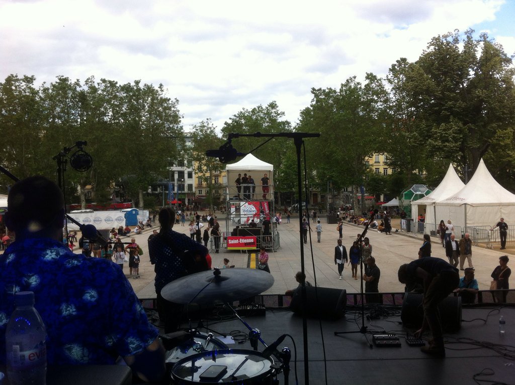 LATWmusic's tweet photo. En plein dans les balances, on vous attend pour 19h pour la fête de la musique Pl. Jean Jaurès à @saint_etienne_ ! https://t.co/AnIUyuyzrz