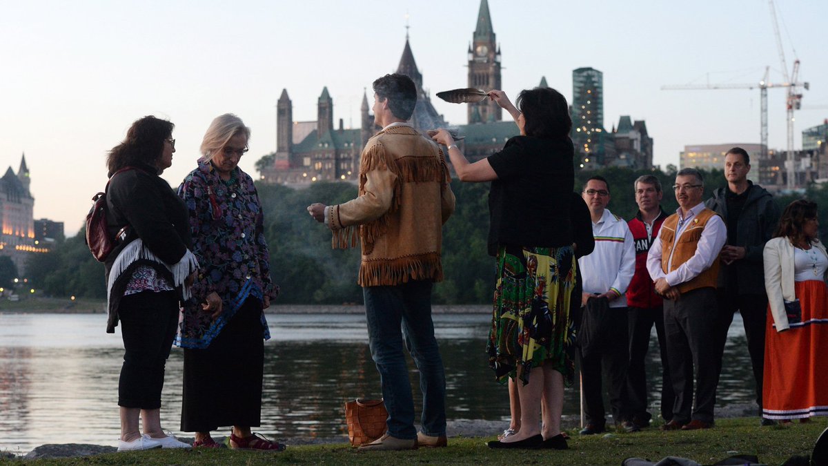 CP24's tweet photo. Social media users mark #NationalAboriginalDay online https://t.co/VXea09qvce https://t.co/Cuu2vifvKL