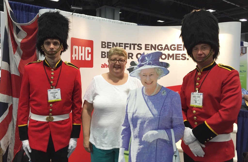 gms9855's tweet photo. @ahc_global #royalcomms https://t.co/AaQHWEewXp