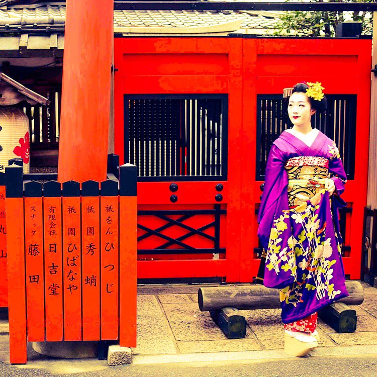 bpnomad's tweet photo. Check out a new episode of #tourgroup tonight when we head to Japan! Only on @Bravotv https://t.co/IyYF75P5GN