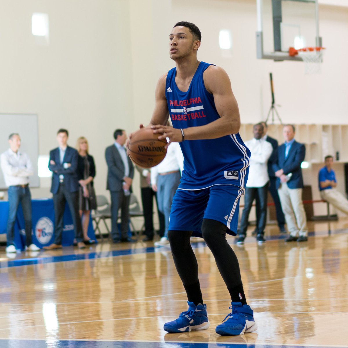 TheTrialsofMarc's tweet image. @BenSimmons25 doing work in his new home #SIXERS #NBADRAFT #SimmonsToPhilly
