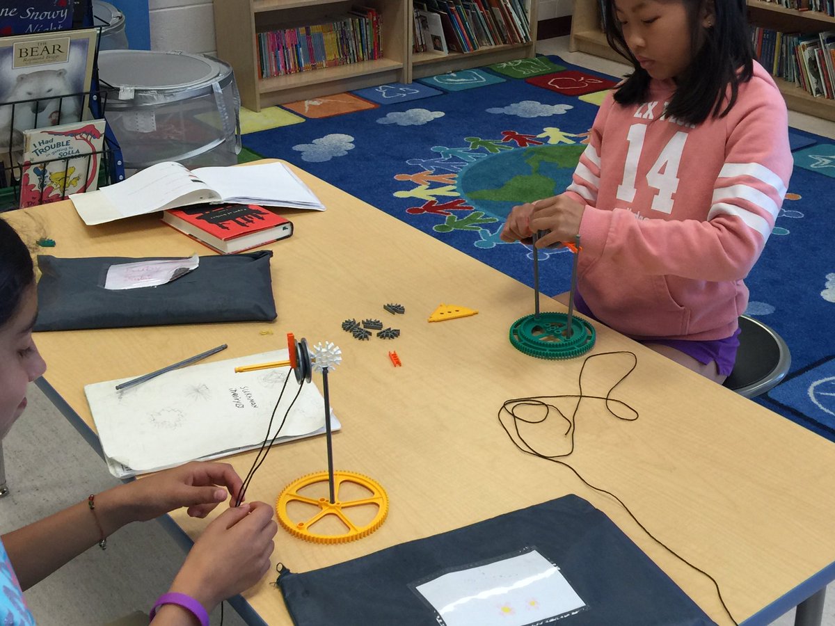 ACzember's tweet photo. Challenge: create 4 different simple machines using K'nex. How do these help people? #prairiewaters https://t.co/GeTqO3lBb9