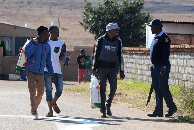 View image on Twitter