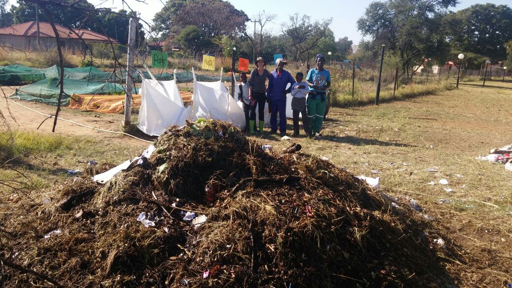 charneb11's tweet photo. #cleanup of #recycling area @tumagoleprimaryschool @missearth_sa #makingpretty https://t.co/QSifCVGF1l