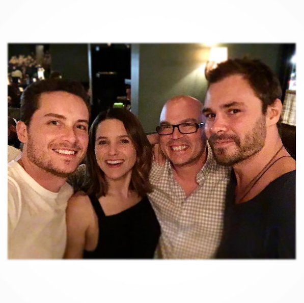 NBCChicagoPD's tweet image. We're squeezing in for #NationalSelfieDay! #ChicagoPD bit.ly/28KS2TZ