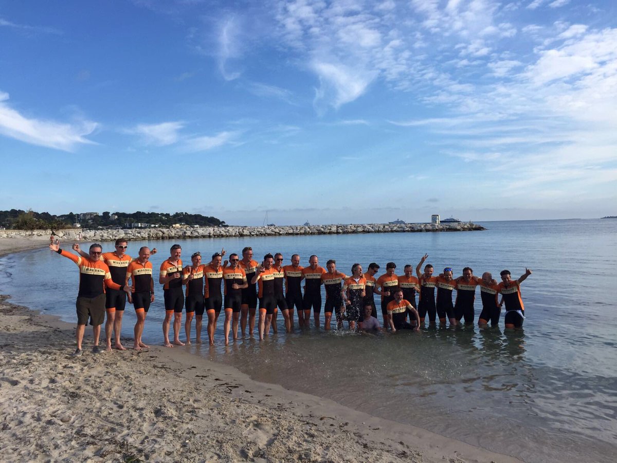 MediaBikers's tweet photo. Aangekomen aan de #Coted'azur na prachtige rit v 170km https://t.co/i6pc5X88UP
