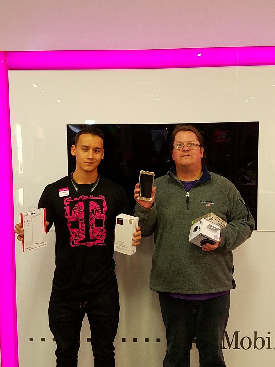 M1_MartinG's tweet photo. ACCs all day helps stay protected!  #mobileonesac https://t.co/YO8ErLBfA2