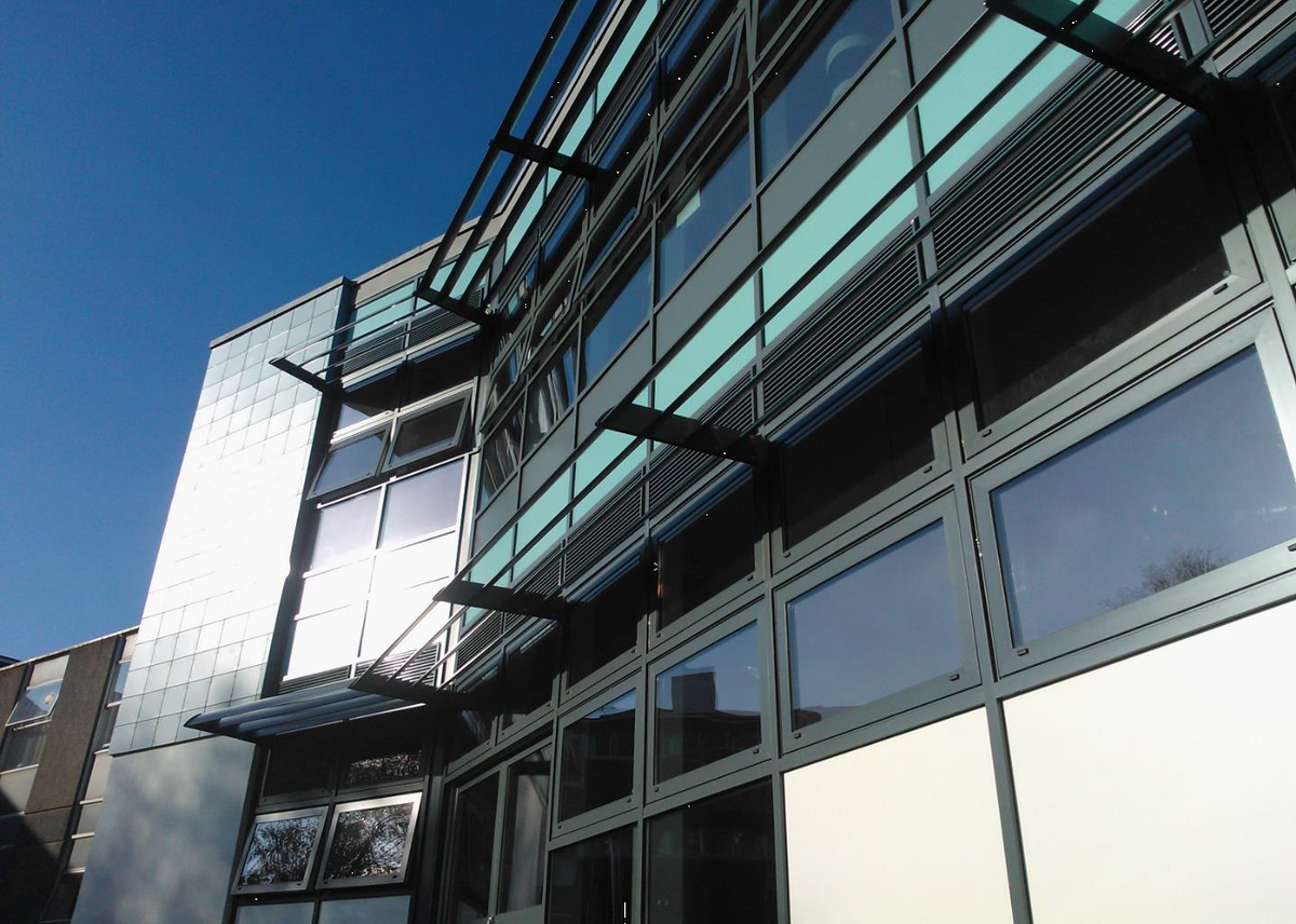 Curtain walling

Curtain walling provides a unique opportunity for a stunning glazed façade to any building.