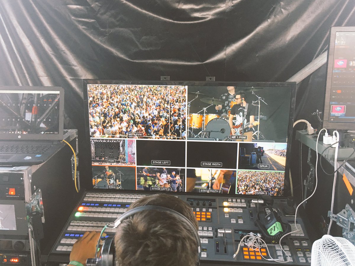 popartdiscosmx's tweet photo. #PostalDelRecuerdo @MachacaFestival #Machaca2016 @ntvgoficial #NTVGEnMéxico #LaOtraCaraDelRock https://t.co/zdYcIBvawU