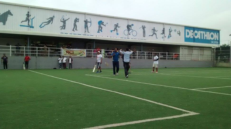 sportzify's tweet image. @Decathlon – Like them or dislike them but you can’t ignore them.
#Mustread #Funblog - goo.gl/Kd5hZx