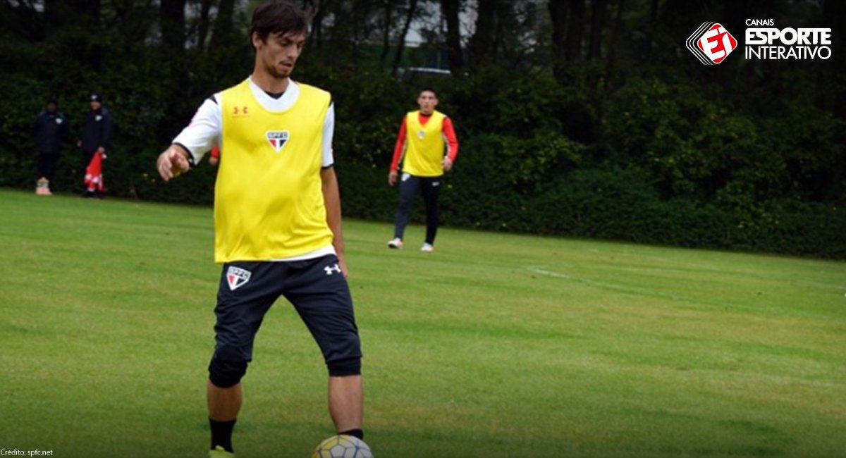 Apesar de susto, Rodrigo Caio não tem lesão no joelho. Curtiu? bit.ly/28MTHwO