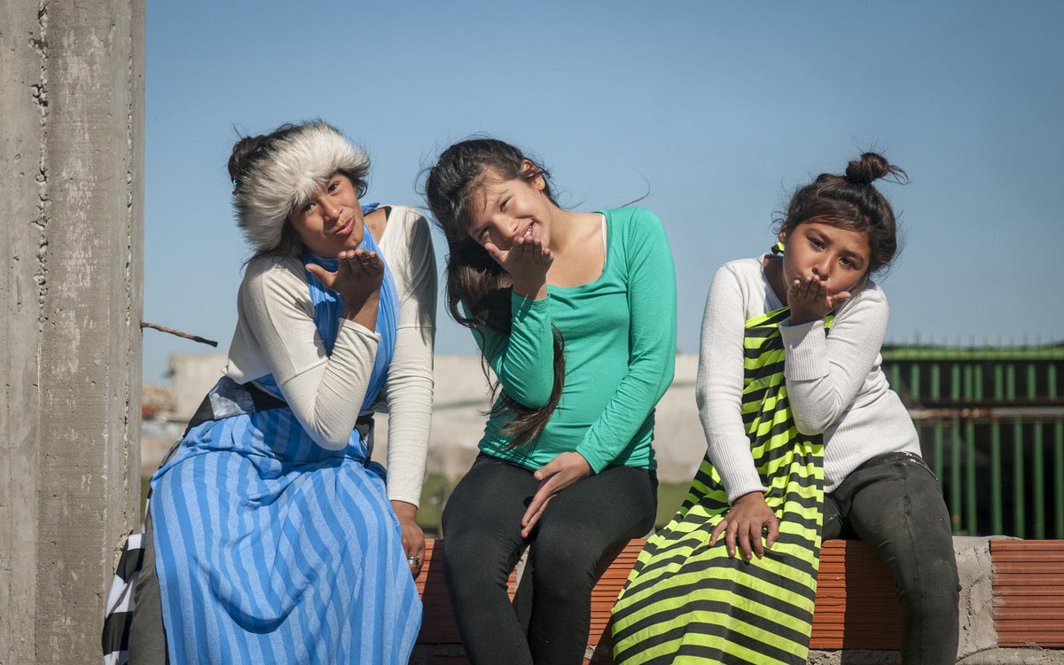 Escuelita de arte byf. A ver si twitter se pone las pilas con algunos corazoncitos. Mil besos!!!