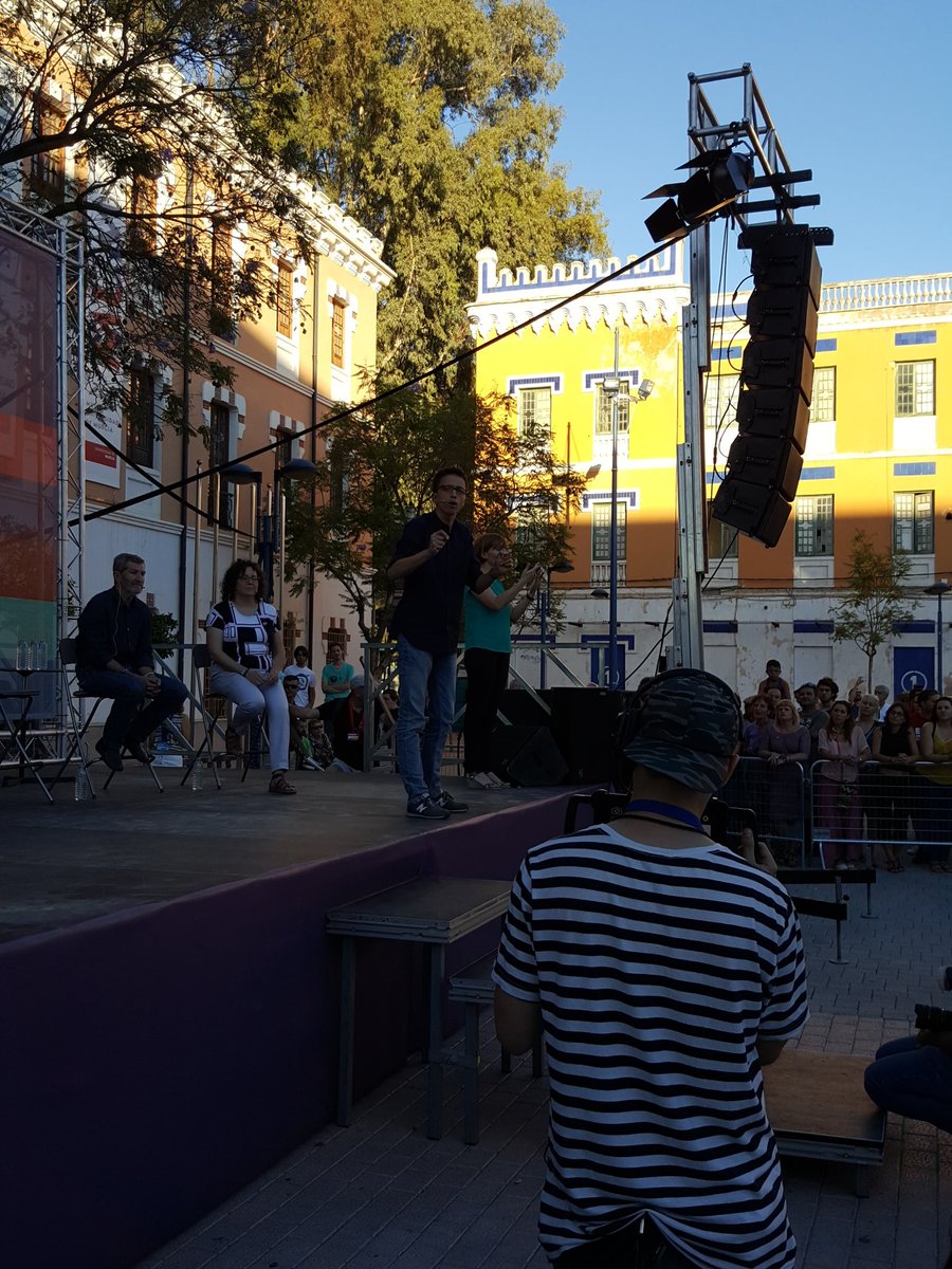 FeminismoMurcia's tweet photo. " El cambio lo representa unidas podemos" @ierrejon #MujeresCambiandoPais #murciasonrie https://t.co/B2TYRKj9eW
