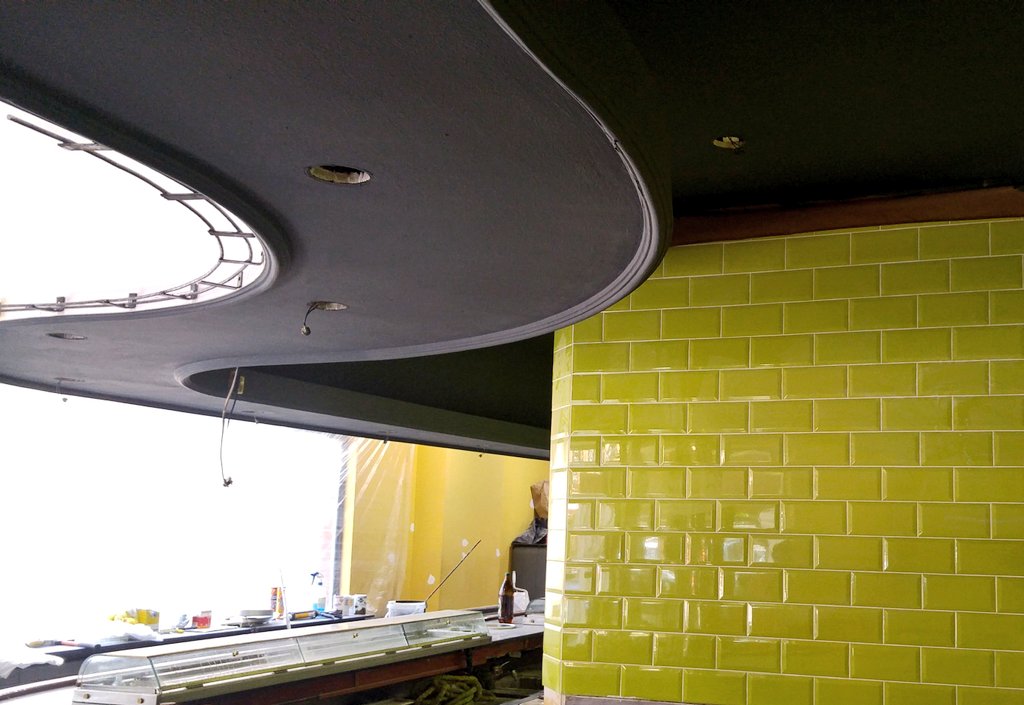 uskar_rest's tweet photo. Empieza a tomar forma!!! #somosdelsur #cocinaconalma #madrizmola #madrid @Huescarmegusta https://t.co/TAzjh1DKLM