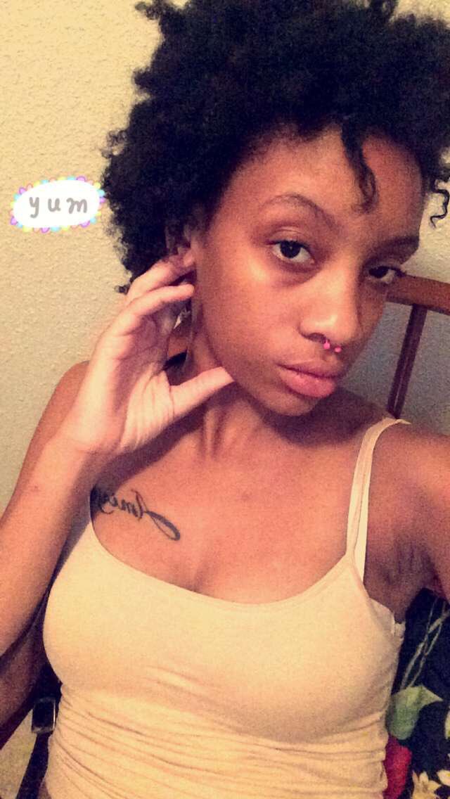 ___redbirddd's tweet photo. SC ; PRETTYFILTHY 💋🙄🎧 https://t.co/ZYoP1gipnh