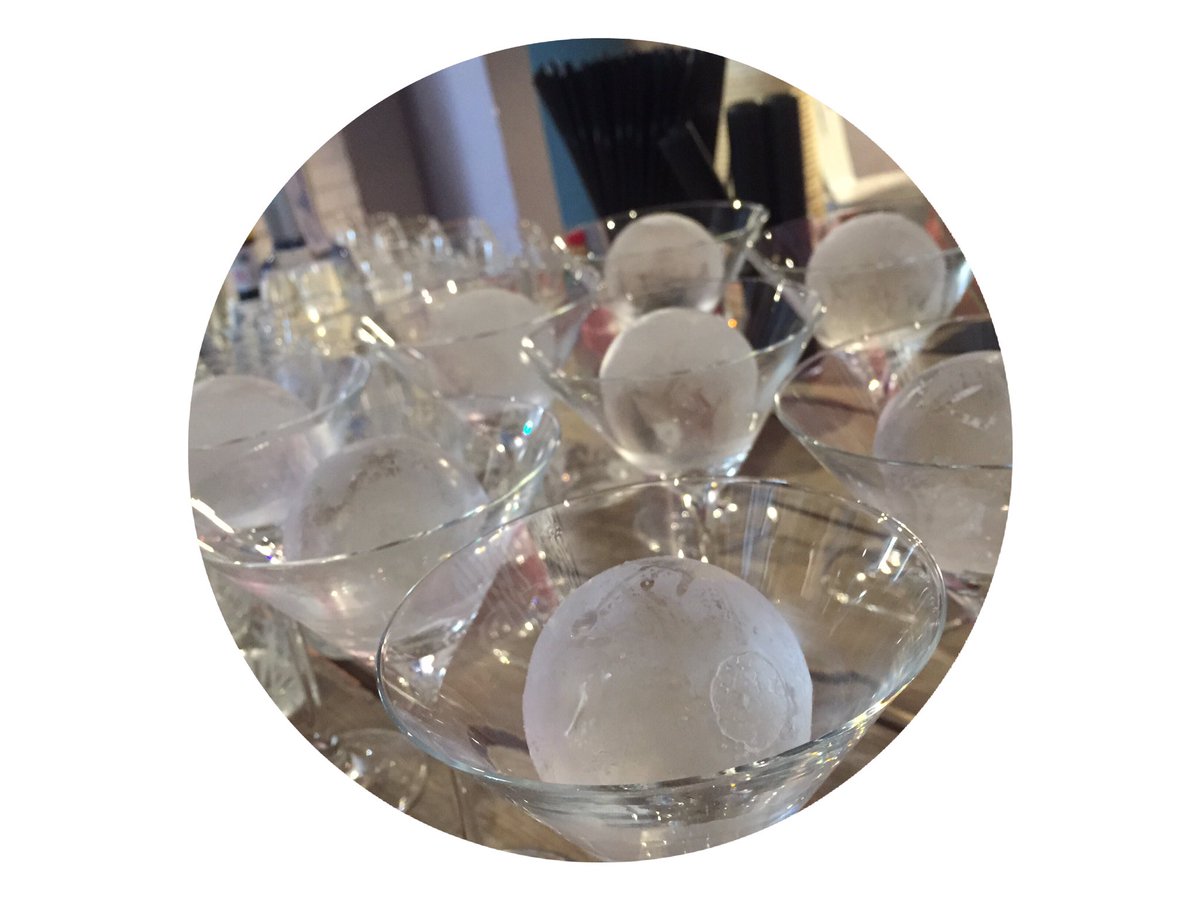 Cosas que pasan ... #eventos #lasastreria #catas <a href="/ginMare/">Gin Mare</a>