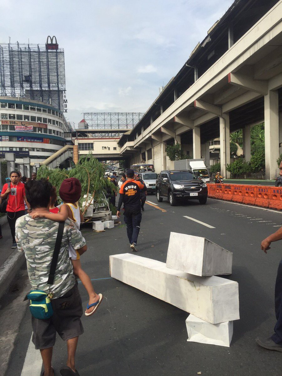 ExempliGratiaPH's tweet photo. ATM: Guadalupe Bridge has several collapsed structures and a destroyed car for the #MMShakeDrill. 

#BelieveInGood https://t.co/dDxG83tosN