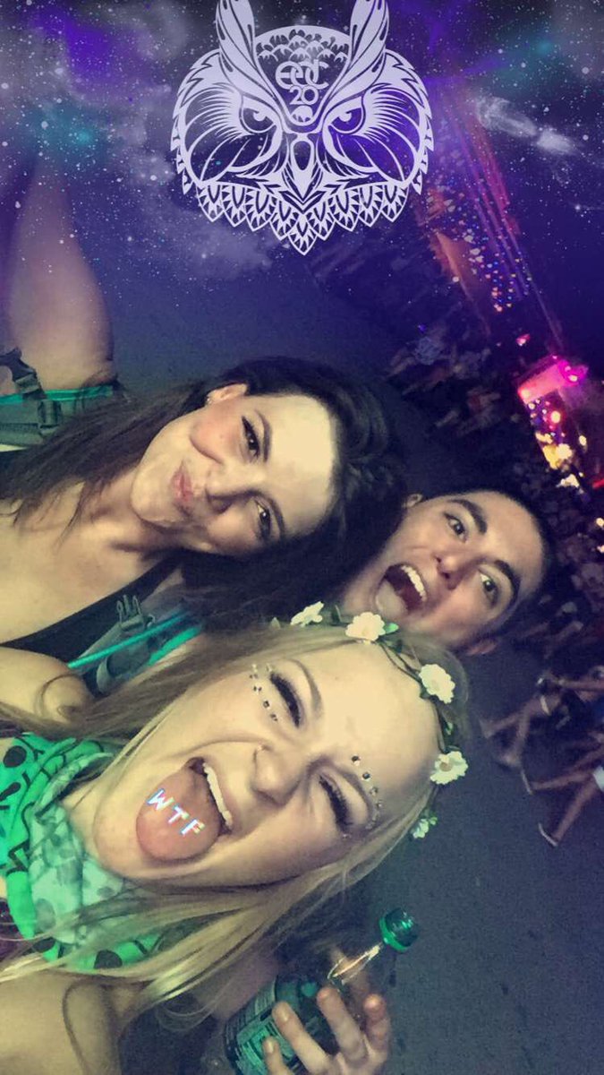 Kenna_raee's tweet photo. These past three days have been the most amazing experience. Words can't describe this weekend. Met so many people😍👽 https://t.co/SukiazXmKm