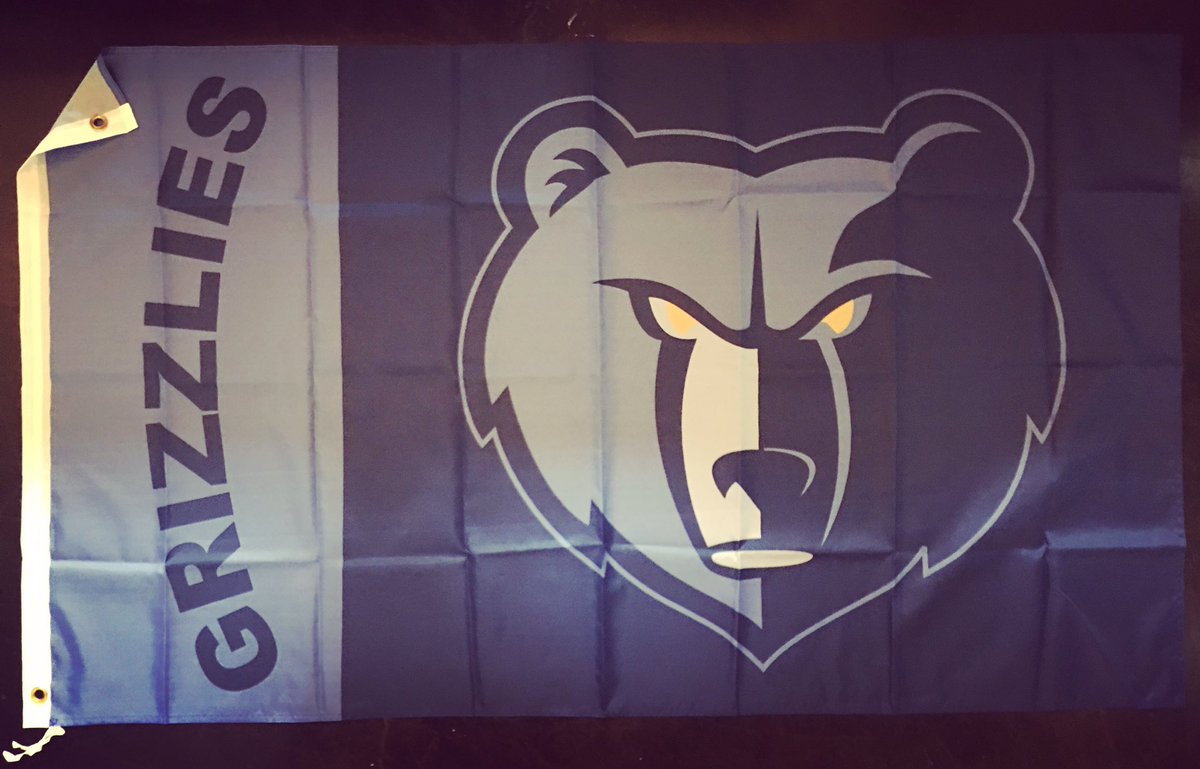 GrizzEssentials's tweet image. Memphis Grizzlies fans you are getting a GIANT 3x5 flag this month!! #fanessentials