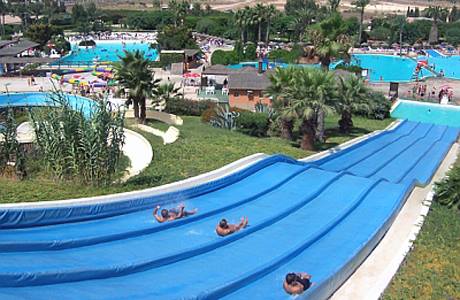 valenciaforkids's tweet photo. #Aquopolis #Cullera: for adrenalin fuelled fun this summer. For more info please see: https://t.co/ZVz9mTrPuj https://t.co/w95dl8ZNTD