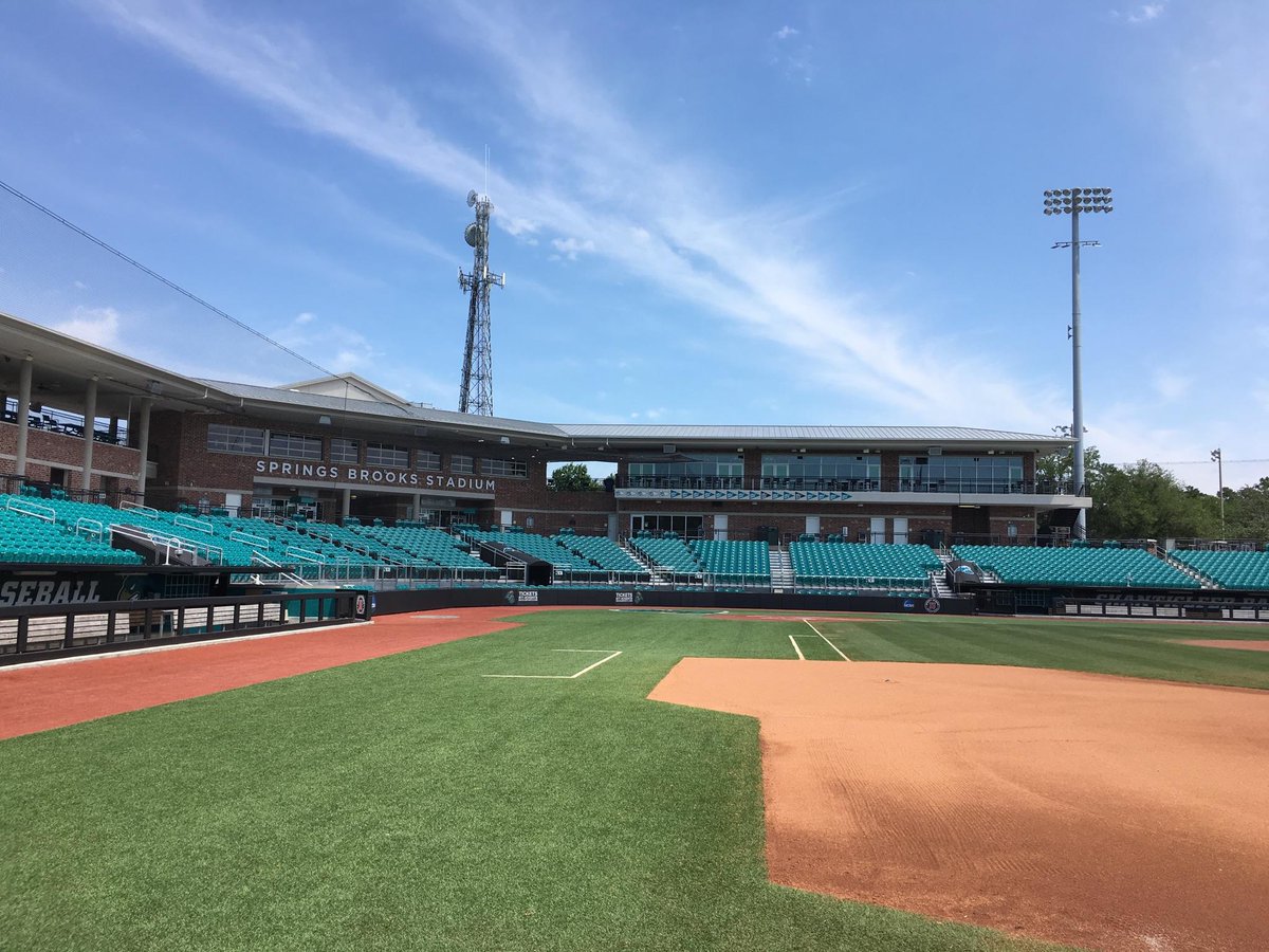 scott_ijga's tweet photo. Also stopped by @CoastalBaseball today good luck in Omaha! #CWS2016 https://t.co/8cxdgsV0wo