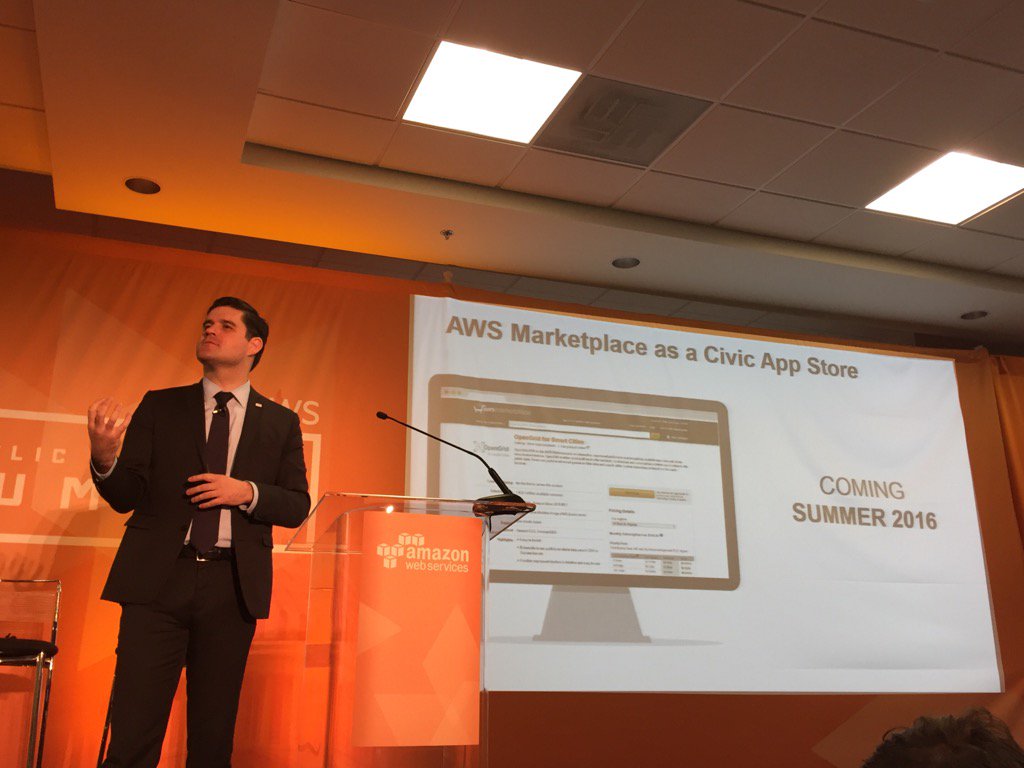 UturnData's tweet image. @ChicagoCDO Tom Schenk previews @UturnData release of #OpenGrid for Smart Cities in the #AWS Marketplace #civictech