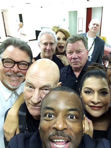 MarinaSirtisFan's tweet photo. #NationalSelfieDay The most Epic #selfie of all time! #SelfieDay #StarTrek @levarburton https://t.co/FXY1ILvcik