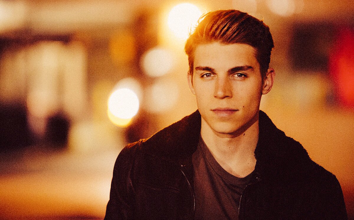 nolanfunk's tweet photo. 💡💡💡💡💡💡 https://t.co/96CpfPyF5N