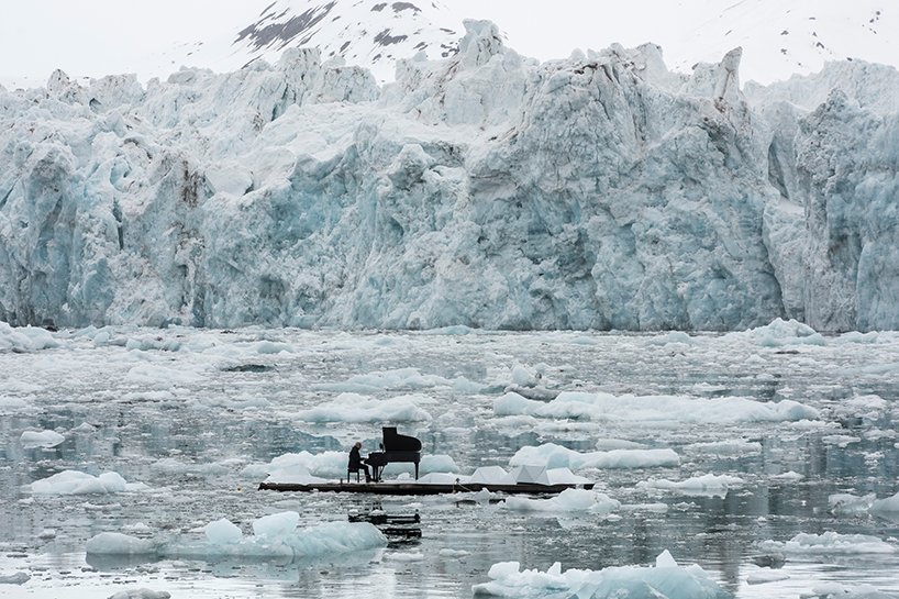 Let's change the world, starting at the top. #SaveTheArctic bit.ly/28IjVOo 👏 <a href="/LudovicoEinaud/">Ludovico Einaudi</a>