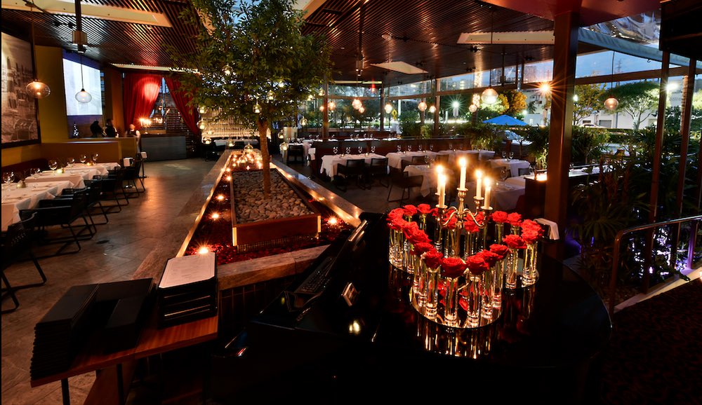 french27_rest's tweet photo. The candles are set for your romantic evening. #french #cuisine #delicious #amazing #culinary #french27 #love https://t.co/vge8owzBMj