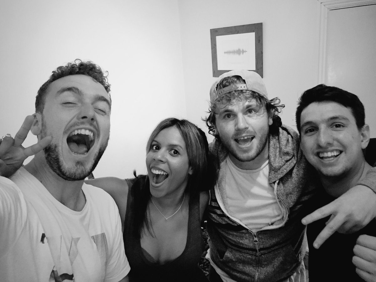 kellileighuk's tweet photo. #Filterwars Good day with these boys ✌🏽️ https://t.co/K2TCalKjaN