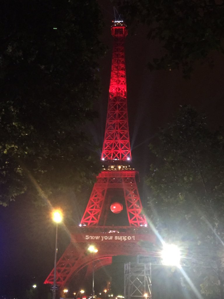 La tour Eiffel tweet media