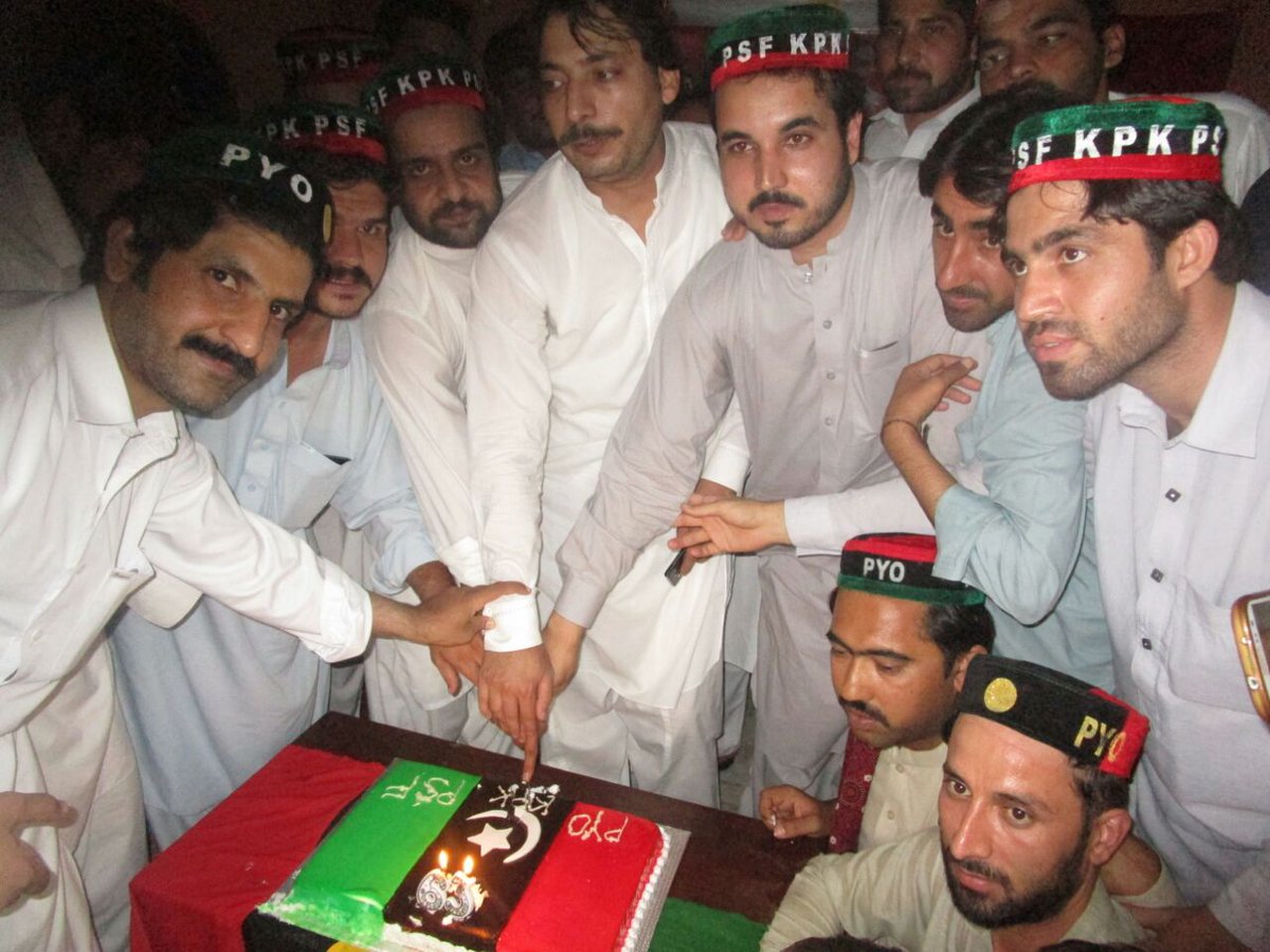 PSFKP's tweet photo. #PSF and #PYO_KP Jiyalas celebrating BB Shaheed Birthday at Peshawar
#HappyBirthdaySMBB 
@BBhuttoZardari 
@AseefaBZ https://t.co/UKzrcTKEt6