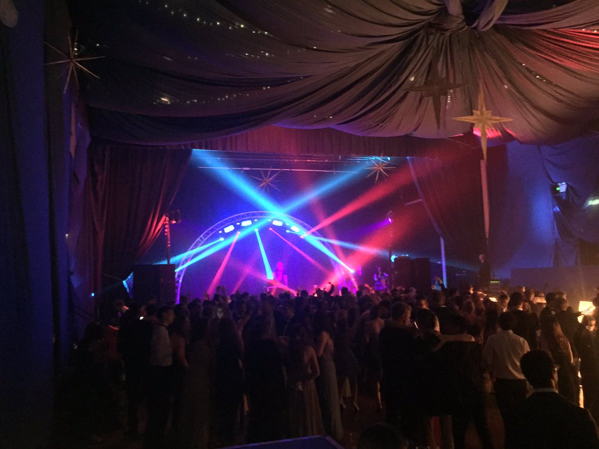 JR_techservices's tweet image. Event from over the weekend. Busy times ahead. #balls #confrences #production #festivals call us for your event