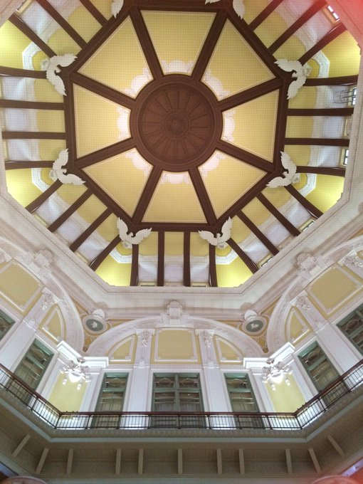 東京駅が広過ぎて萎えたw けど、おかげでキレイなの見れたから良し👍🏻🌟 改装してから初めてみたかもー！ https://t.co/imnPsxROmb