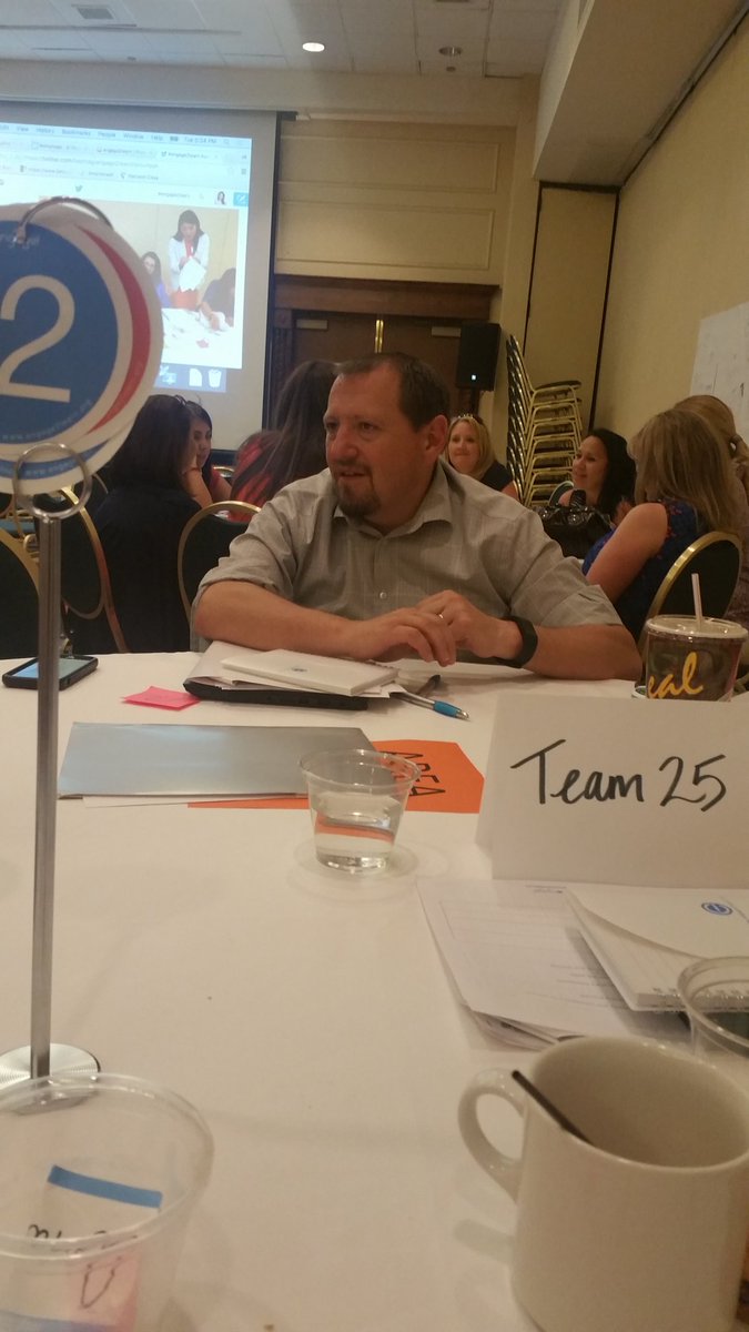 e_hillside's tweet photo. Jason is excited to learn about differentiation!#engage2learn, #iamepisd https://t.co/F5w7JfQztU