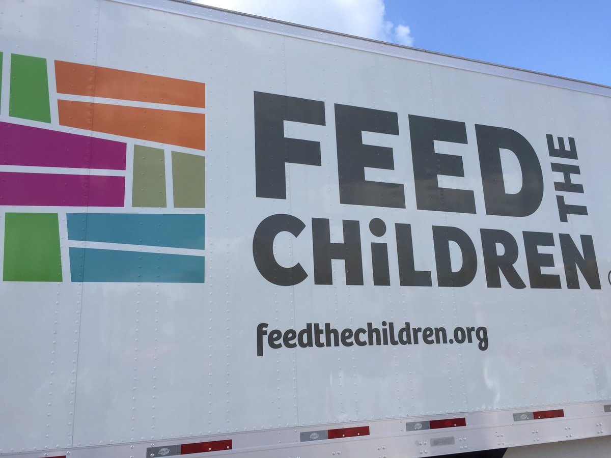 OSUMBB's tweet photo. Thanks to @feedthechildren for the great work they do and for letting us be a small part. #orangeandblackgivesback https://t.co/QjPn9HW4Y8