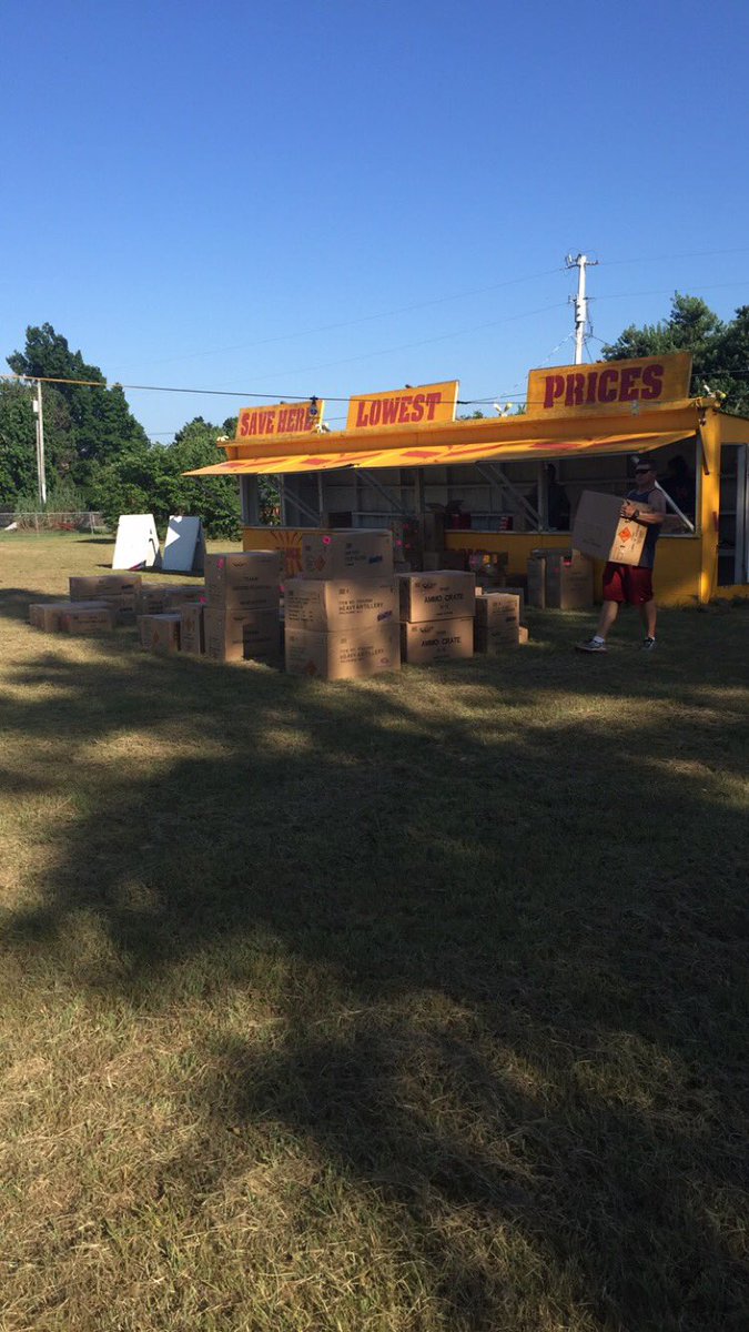 AF_OKC's tweet photo. Getting ready to open the firework stand for the @AF_OKC fundraiser! #freedomsoftball #AFSoftball https://t.co/LTD2pOGCZH