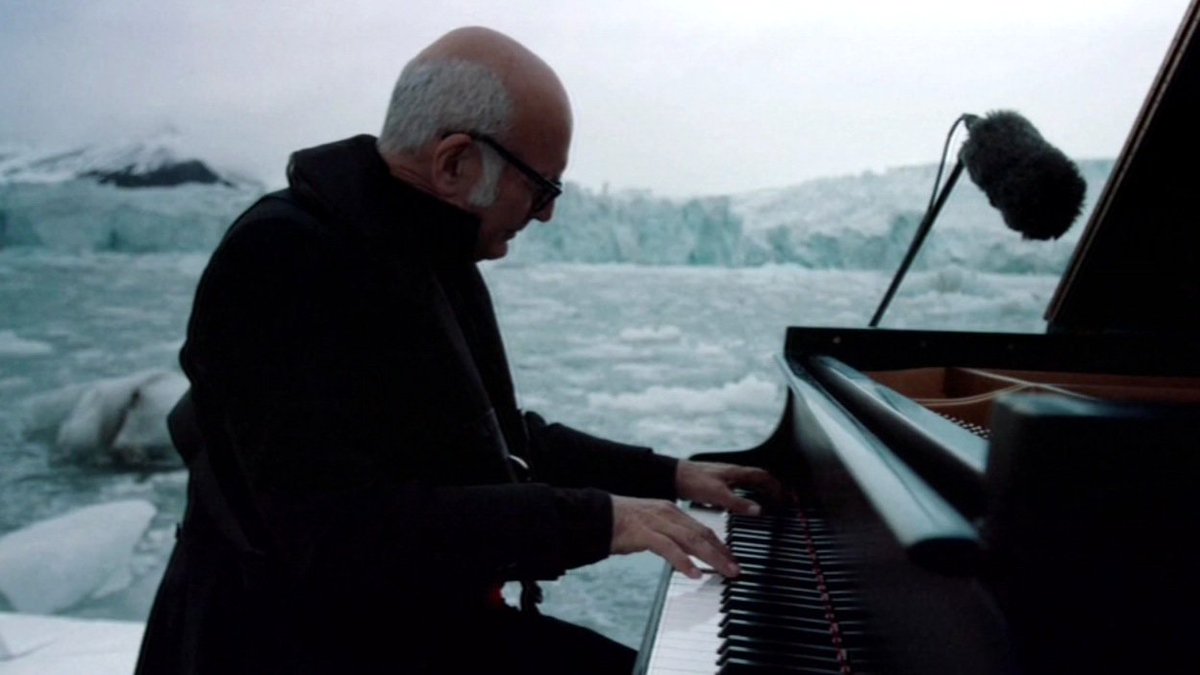 abc7newsbayarea's tweet image. A renowned pianist used an appropriate stage to draw attention to global climate change. abc7ne.ws/28LsLLt