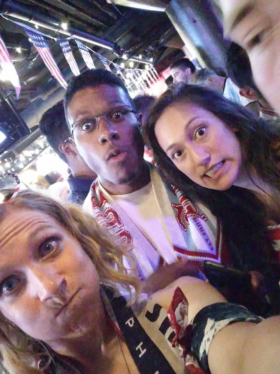 ChelseaMonro's tweet image. #CopaCocaCola watch party at TOT. #ARGvsUSA #slavesquad