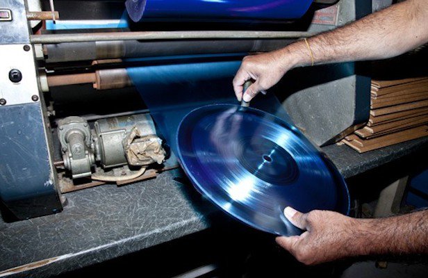 180fact's tweet photo. Any song on SoundCloud can be pressed to vinyl thanks to this new service: https://t.co/0HYnXfAwmq https://t.co/HP0XyfkjFG
