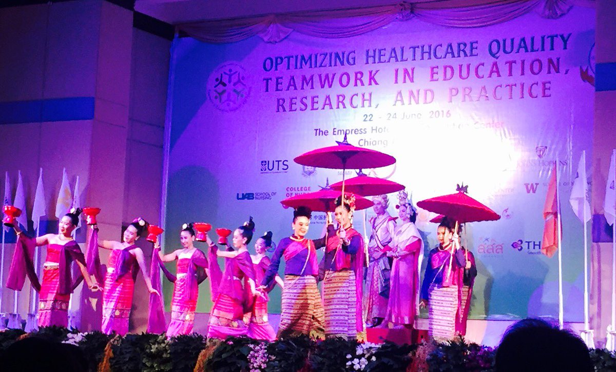 whoccmichele's tweet photo. Dean Wipada opens #2016ChangMaiOHQ importance of teamwork in education research #Workforce2030 @WHO @JohnDaly9 https://t.co/Jvk0o5yeOz