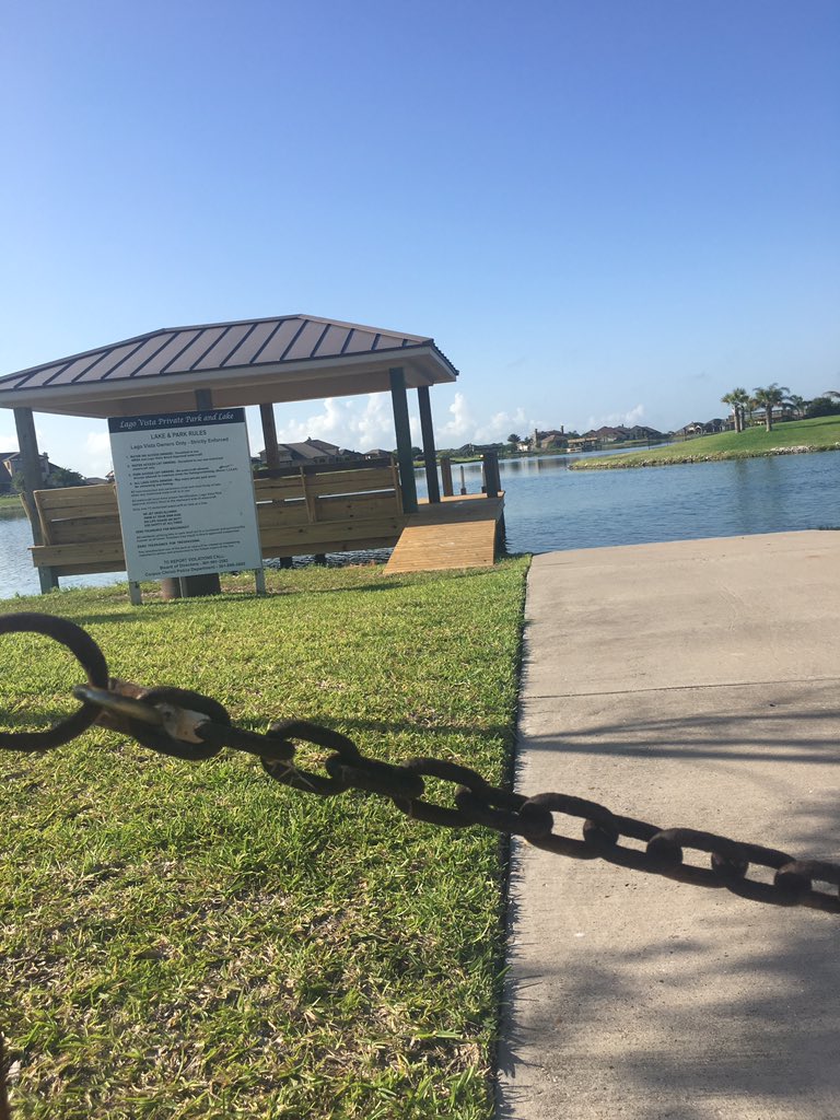 ActKimberly's tweet photo. Found great examples in new construction for accessibility. And a big oops. #lagovistacc #ACT4access https://t.co/4MjmlDAvVS