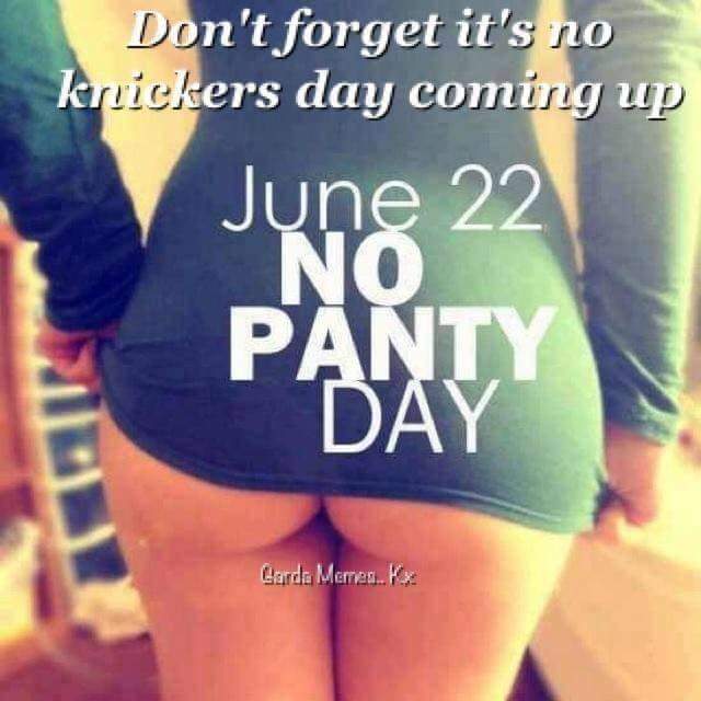 loopylass79's tweet image. Standard cycling attire! #lessisbetter