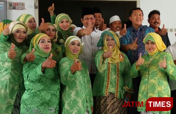 Pak Halim Ajak Masyarakat Bangun Keluarga yang Utamakan Perkembangan Anak
m.malangtimes.com/baca/12402/201… #poitik