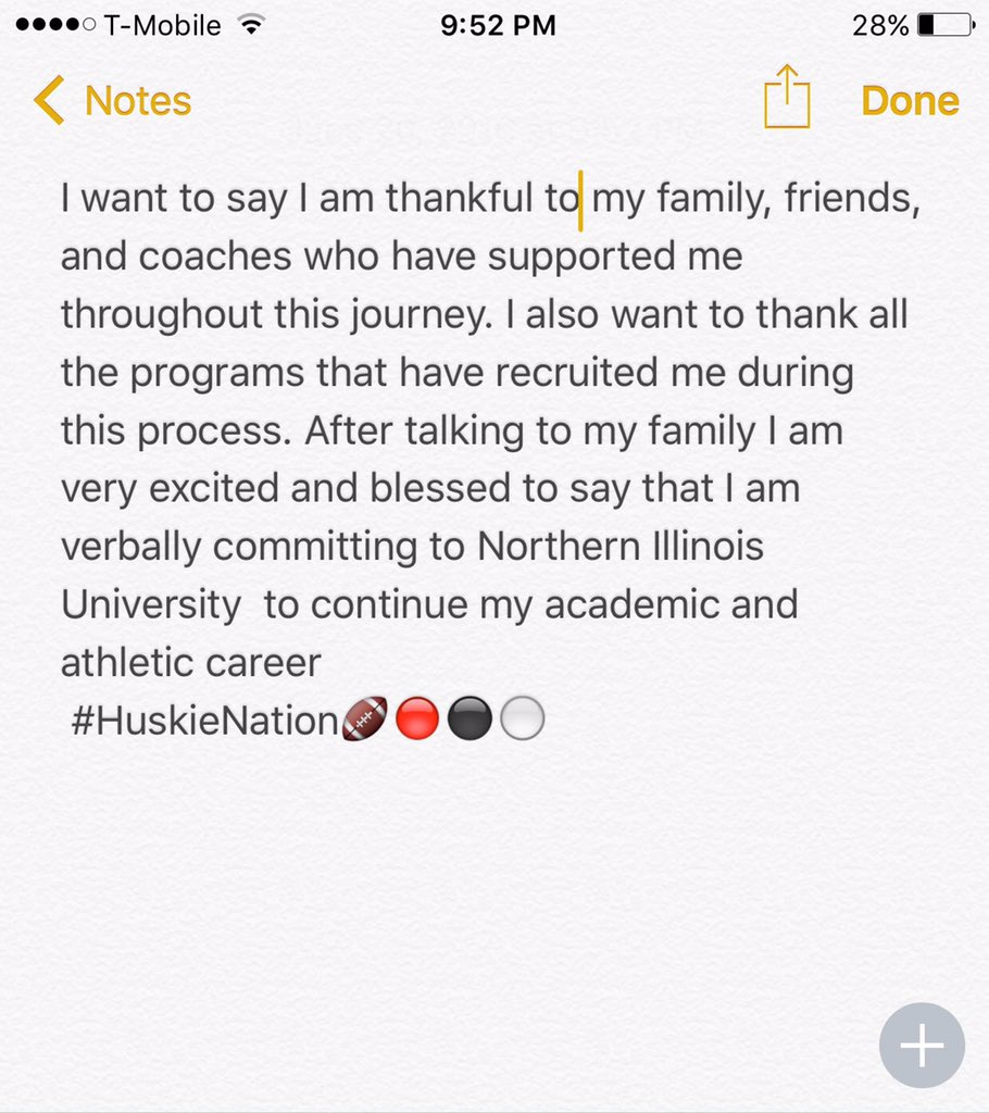 Jdenton_11's tweet photo. #HuskieNation https://t.co/btJHnGP5AB