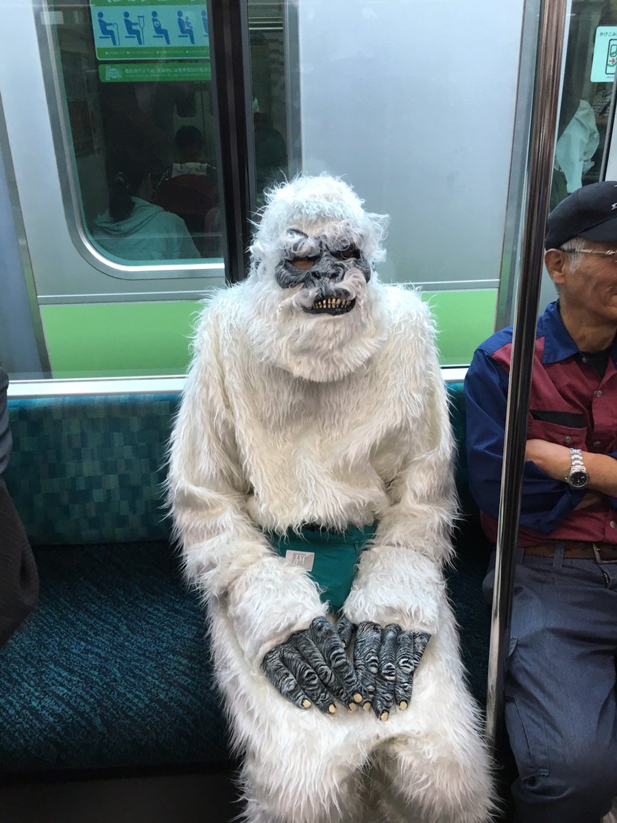 順調に移動しております🚞 #雪男 #イエティ