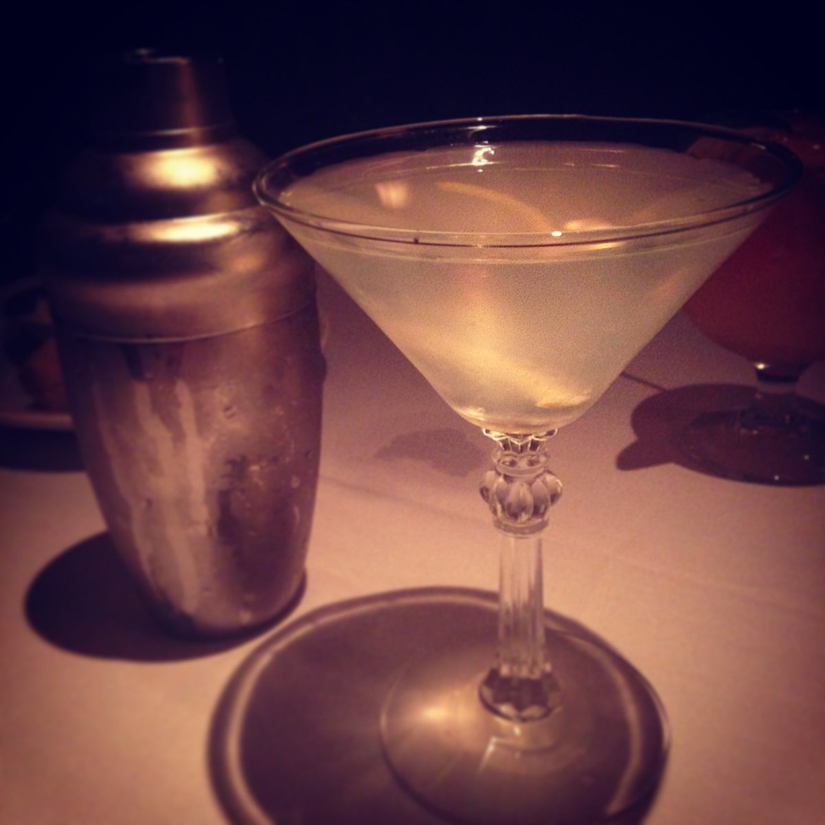 STL_Donuts's tweet photo. A Honey Hill Martini at @oldebbitt with #gin, @stgermaindrinks, #simplesyrup, and #lemon 

#washingtondc https://t.co/3zuy9qywYl