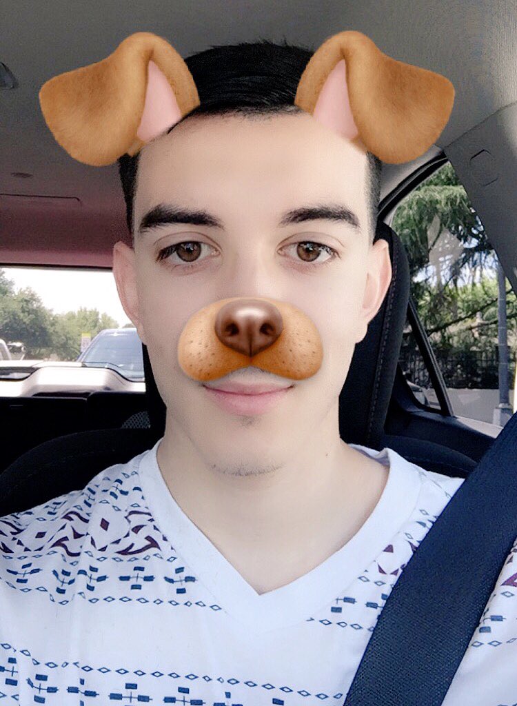 JMGarcia_18's tweet photo. #NationalSelfieDay #BasicNigga https://t.co/PzVuXRfUfE